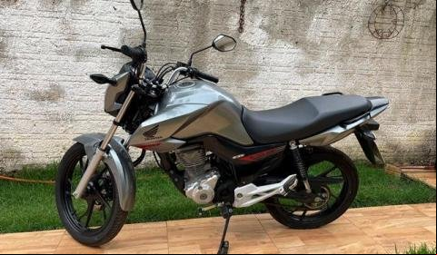 Moto FAN impecável e Top 